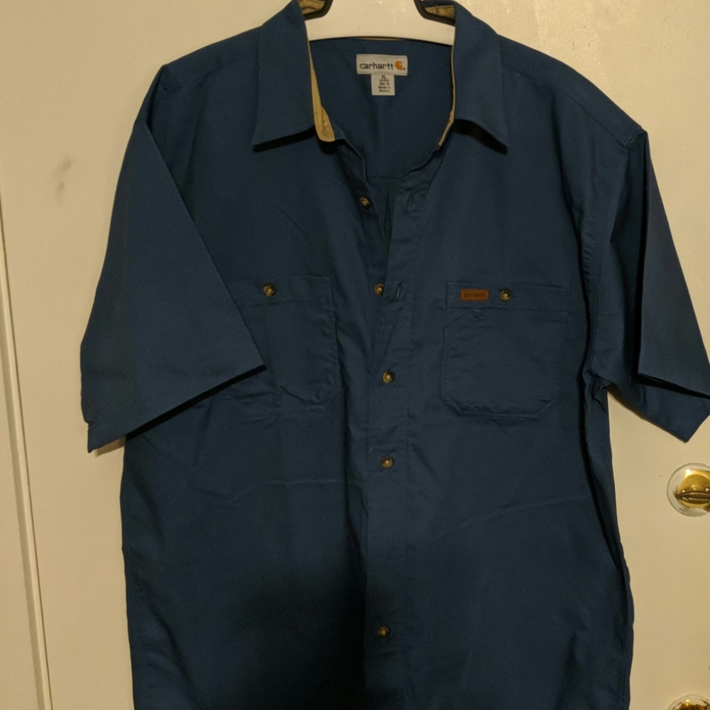 Men's Carhartt two pocket with buttons shirts